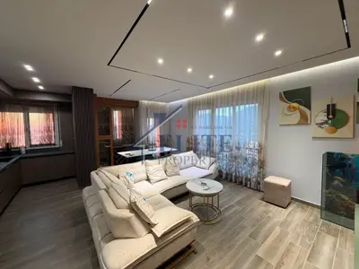 Penthouse for rent in Rruga e Dibrës, Tirana, 120 m². Photo 7 of 12