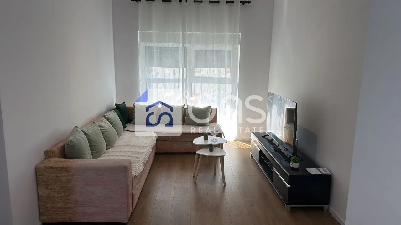 Apartament 2+1 me qera në Ali Dem, Tiranë, 96 m². Foto 1 nga 8