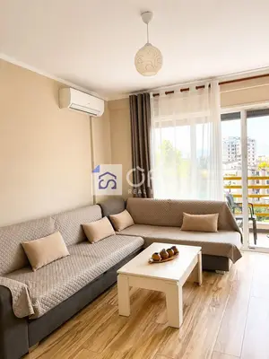 Apartament 1+1 me qera në Zogu i Zi, Tiranë, 70 m². Foto 2 nga 7