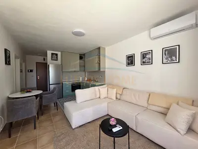Apartament 1+1 në shitje në Qerret, Kavajë, 70 m². Foto 1 nga 7