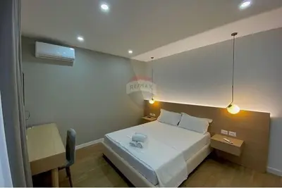 Locale in vendita a Dhimiter Konomi, Valona, 1.076 m². Foto 5 di 7