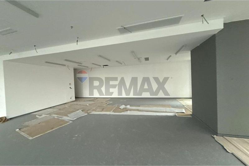 Zyrë me qera në Downtown One, Tiranë, 1 570 m². Foto 4 nga 4