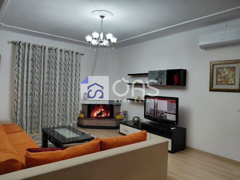 Dupleks me qera në Ali Demi, Tiranë, 170 m². Foto 3 nga 12