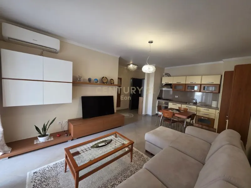 Appartamento 1+1 in affitto a Lagja nr.1, Durazzo, 70 m²