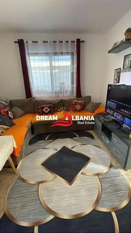 Shtëpi private 1+1 në shitje në Mëzez, Tiranë, 95 m²