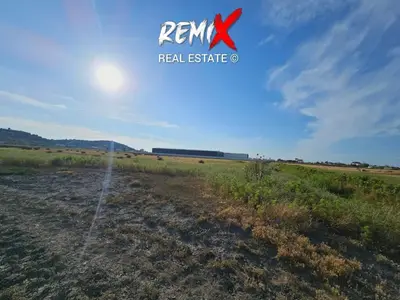 Tokë në shitje në Porto Romano, Durrës, 11 385 m². Foto 2 nga 3