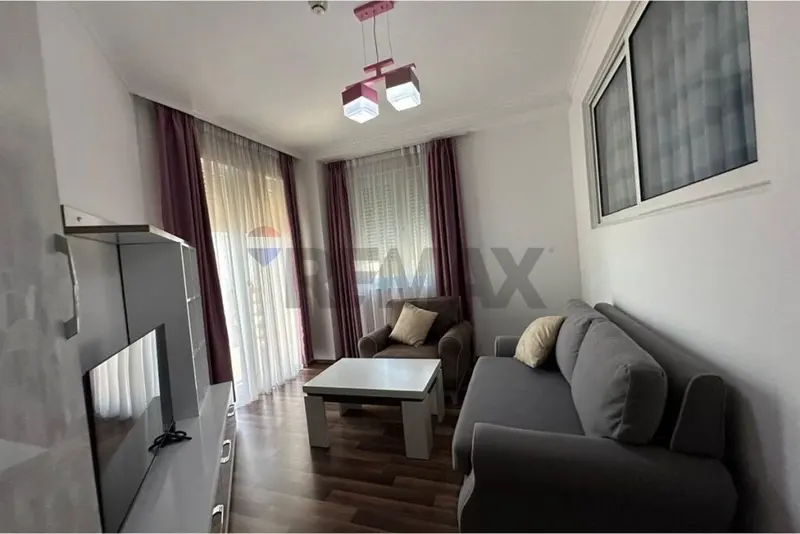 Appartamento 2+1 in vendita a Farkë, Tirana, 82 m²