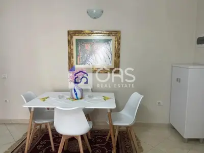 Apartament 1+1 me qera në Bulevardi Zogu I, Tiranë, 68 m². Foto 4 nga 7