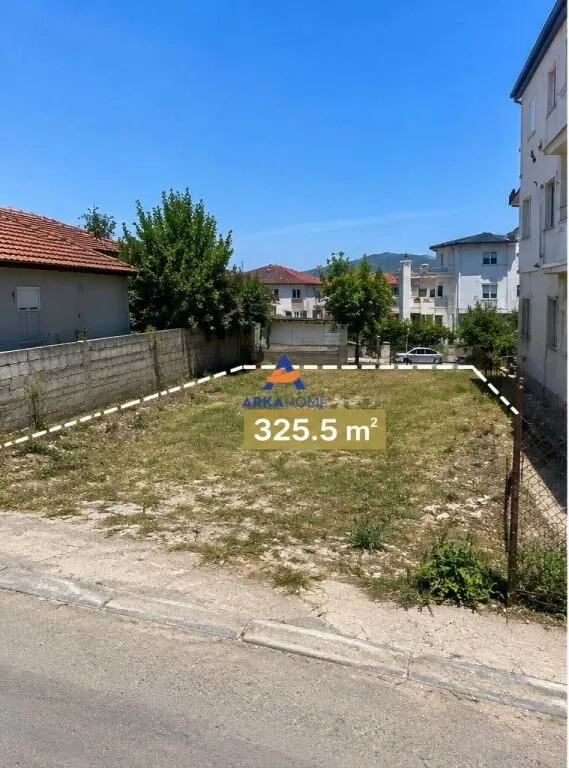 Terreno in vendita a Rruga Kristaq Sotiri, Coriza, 325 m². Foto 1 di 2