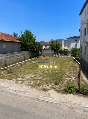 Terreno in vendita a Rruga Kristaq Sotiri, Coriza, 325 m². Foto 1 di 2