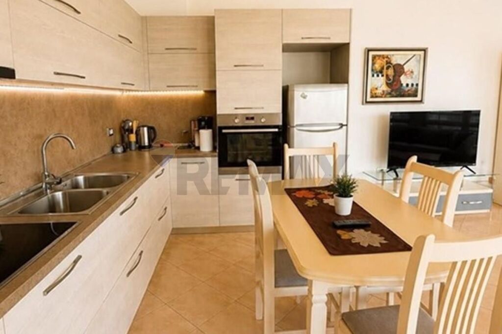 Appartamento in affitto a Rruga e Durrësit, Tirana, 97 m². Foto 2 di 3