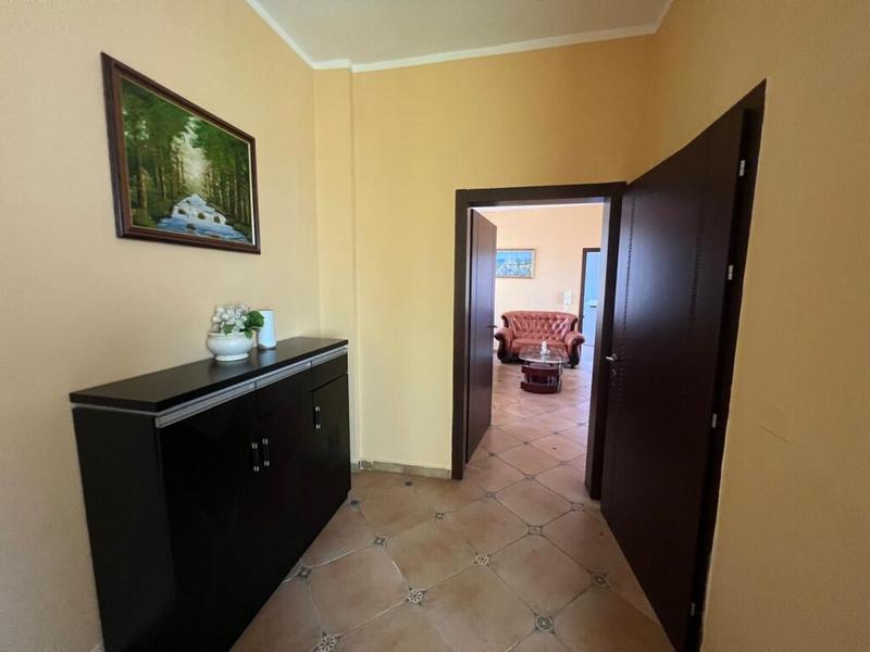 Apartament me qera në Rruga Gjin Gjergji, Tiranë, 80 m². Foto 10 nga 11