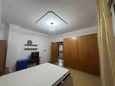 Appartamento 2+1 in affitto a Rruga Myslym Keta, Tirana, 140 m². Foto 2 di 6