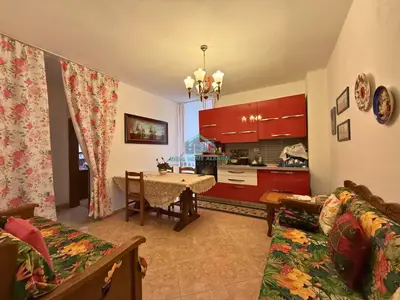 Apartament 1+1 në shitje në Shkolla 9 vjeçare Publike Ismail Qemali, Vlorë, 73 m². Foto 1 nga 5