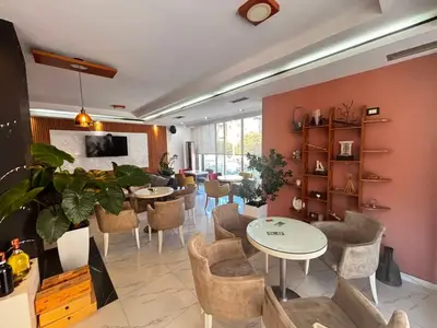 Commercial space for rent in Rruga Hysen Kertusha, Durrës, 120 m². Photo 4 of 12