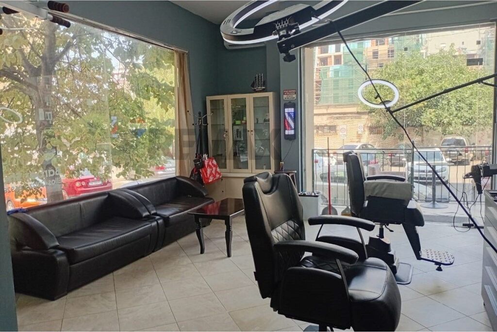 Office for rent in Komuna e Parisit, Tirana, 30 m². Photo 3 of 3