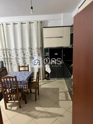 Apartament 1+1 me qera në Fresku, Tiranë, 70 m². Foto 3 nga 5