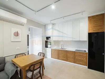 Apartament 2+1 në shitje në Pazari i Ri, Tiranë, 71 m². Foto 3 nga 7