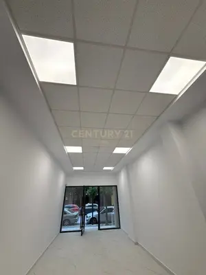 Dyqan me qera në Tregu i Përditshëm i Fruta Perimeve, Durrës, 51 m². Foto 5 nga 9