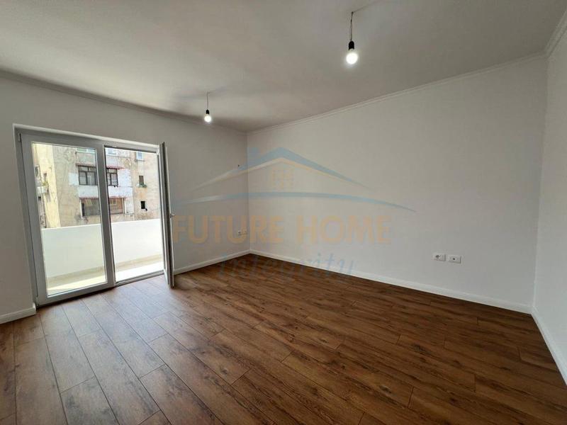 Apartament 1+1 në shitje në Rruga Qemal Stafa, Tiranë, 60 m². Foto 2 nga 6