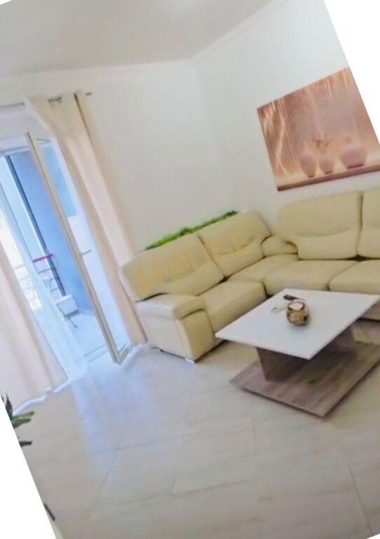 Apartament 2+1 në shitje në Rruga Selita e Vjeter, Tiranë, 90 m². Foto 2 nga 9