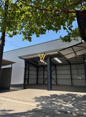 Warehouse for rent in Rruga Myslym Keta, Tirana, 440 m². Photo 2 of 2