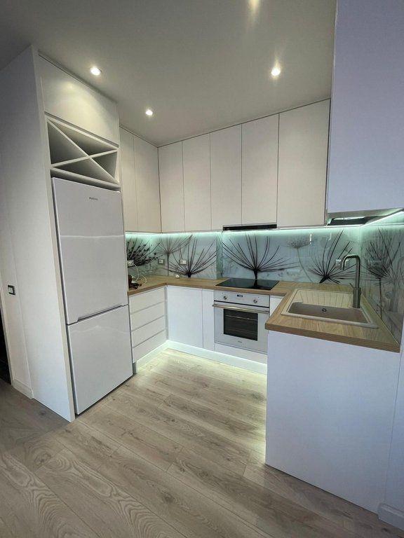 Apartament 2+1 me qera në Rruga e Barrikadave, Tiranë, 102 m². Foto 4 nga 9