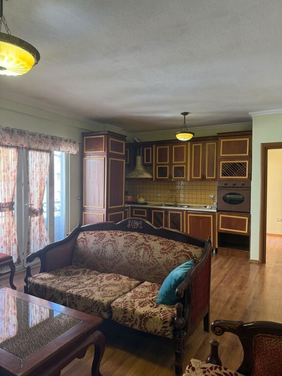 Apartment 2+1 for rent in Porcelan, Tirana, 80 m². Photo 2 of 3