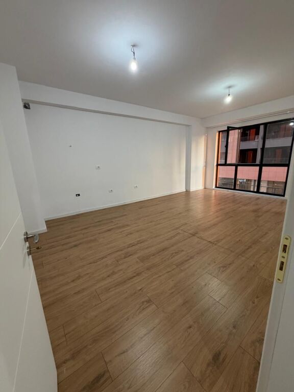 Apartment 1+1 for rent in Astir, Tirana, 60 m². Photo 2 of 3