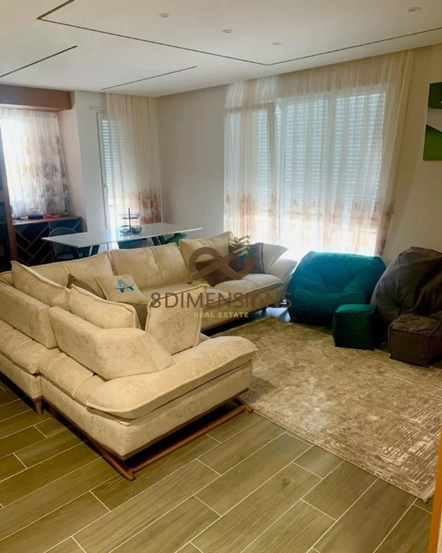 Apartament 3+1 me qera në Rruga e Dibrës, Tiranë, 120 m²