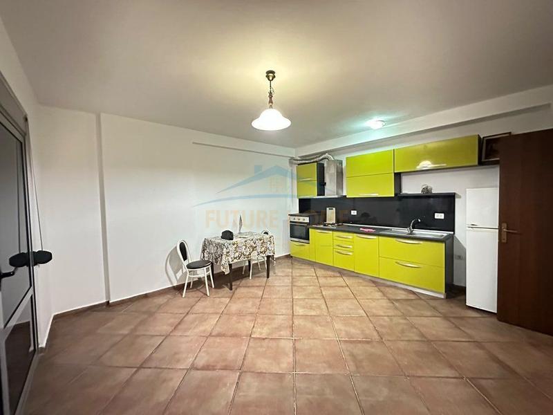 Appartamento 2+1 in affitto a Rruga Myslym Shyri, Tirana, 60 m²