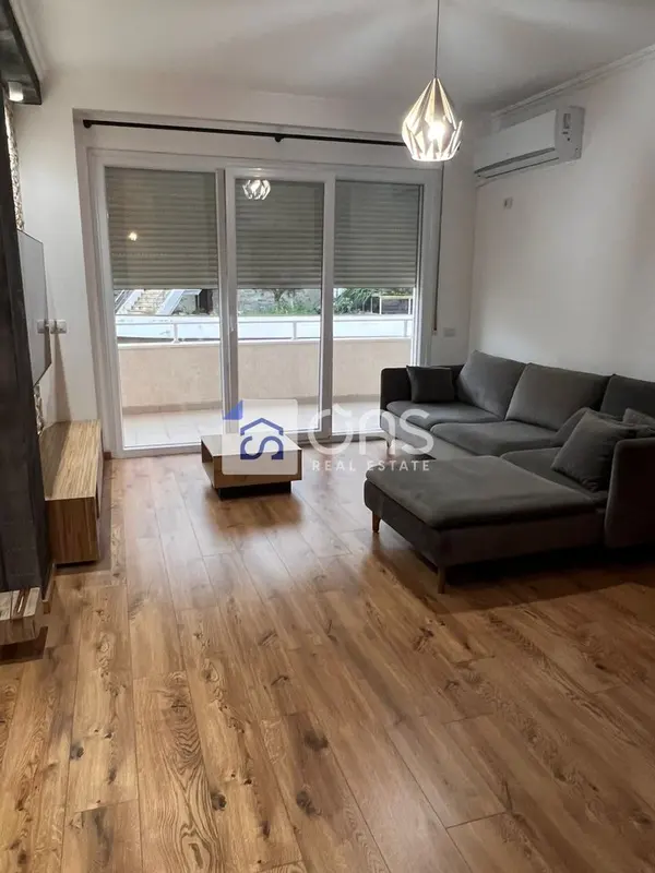 Appartamento 2+1 in affitto a Kopshti Botanik, Tirana, 108 m²