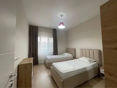 Apartament 2+1 me qera në Rruga e Kosovarëve, Tiranë, 110 m². Foto 8 nga 10