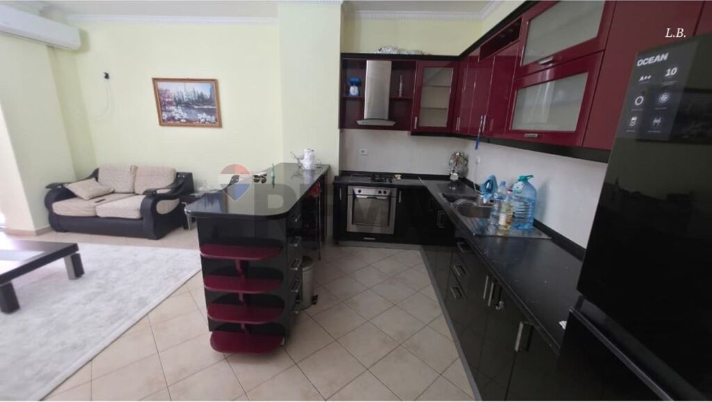 Appartamento in affitto a Kodra e Diellit, Tirana, 90 m². Foto 1 di 3
