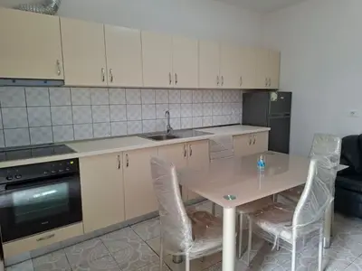 Apartament 1+1 me qera në Rruga Demir Gashi, Tiranë, 70 m². Foto 5 nga 5
