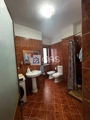 Apartament 2+1 me qera në Yzberisht, Tiranë, 106 m². Foto 10 nga 10