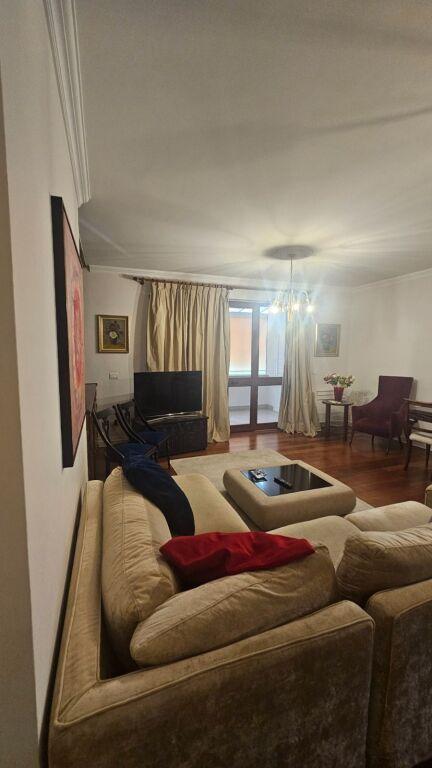 Appartamento 3+1 in vendita a Blloku, Tirana, 140 m²