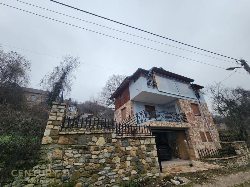 Villa in vendita a Dardhe Korce, Coriza, 287 m²