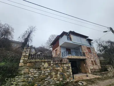 Vilë në shitje në Dardhe Korce, Korçë, 287 m². Foto 1 nga 4