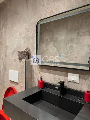 Apartament 2+1 me qera në Pazari i Ri, Tiranë, 100 m². Foto 7 nga 8