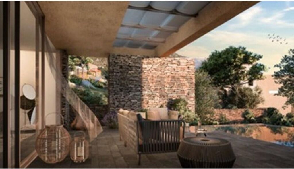 Villa in vendita a Palase, Valona, 165 m². Foto 2 di 2