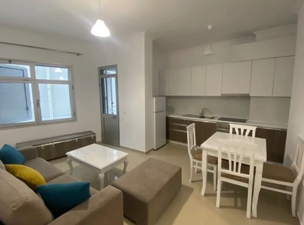 Apartment 2+1 for rent in Shkozë, Tirana, 80 m². Photo 1 of 3