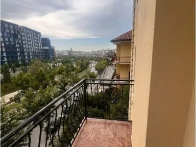 Apartament 1+1 me qera në Brryli, Tiranë, 50 m². Foto 9 nga 9