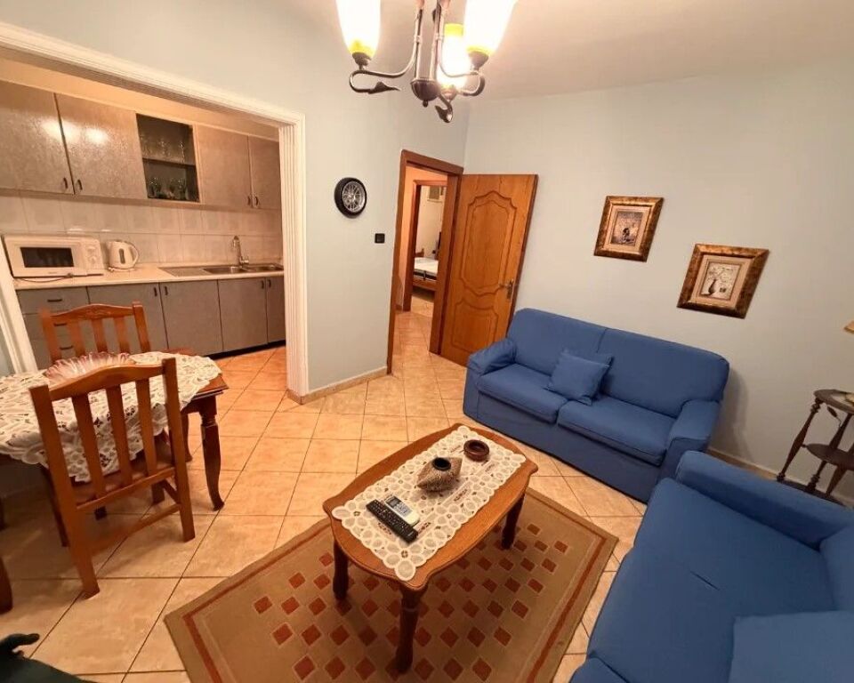 Apartment 2+1 for rent in Oxhaku, Tirana, 75 m². Photo 1 of 3