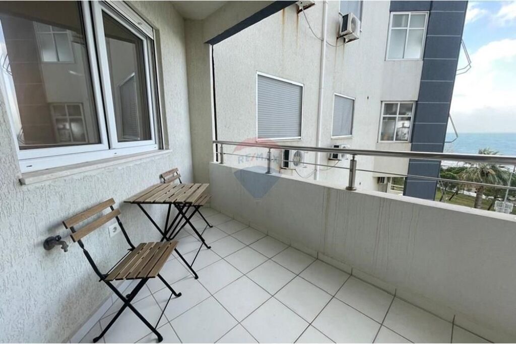 Appartamento in vendita a Lungomare, Valona, 80 m²