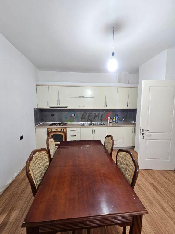Appartamento 2+1 in affitto a Shkolla 2 Gjelat, Durazzo, 120 m²