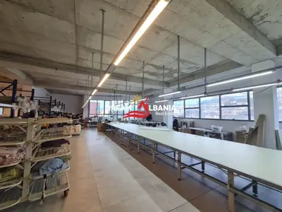 Warehouse for rent in Kombinat, Tirana, 1,100 m². Photo 1 of 3