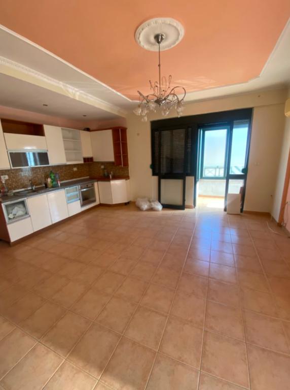 Appartamento 2+1 in affitto a Rruga Naim Frashëri, Tirana, 105 m²