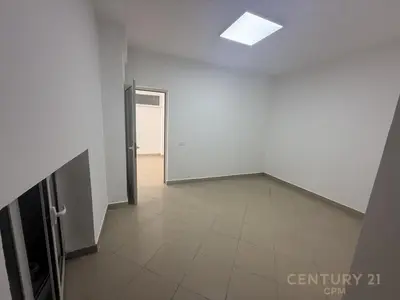 Commercial space for sale in Shkolla e Baletit, Tirana, 306 m². Photo 7 of 8
