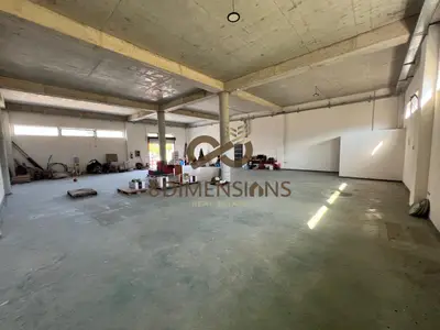 Magazinë me qera në Prush, Tiranë, 290 m². Foto 2 nga 3